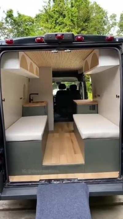 Quarantine van build timelapse