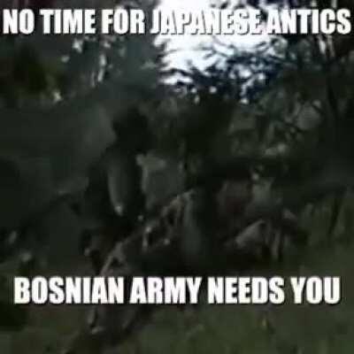 Just a normal anime girl nothing to see here