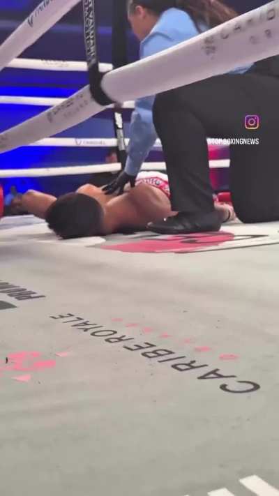 Brutal knockout 😳😳😳