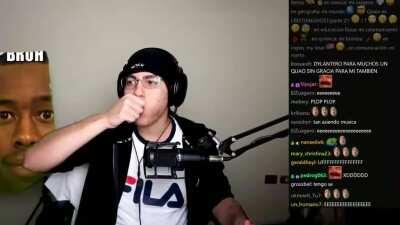 El Cristian chupando tula