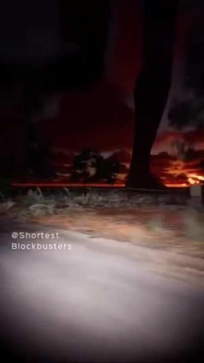 Titans! Titans are coming! Inform the Scouts before it’s to late—!