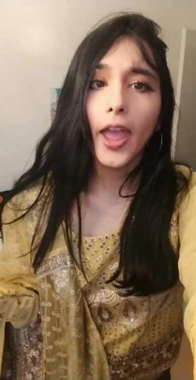 Excuse me sir/m'am, can u help remove my shalwar kameez please?~