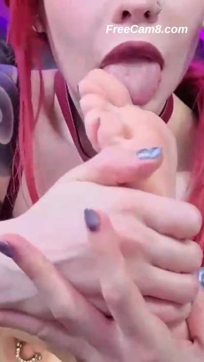 Be honest… you’d love to suck my toes, wouldn’t you?