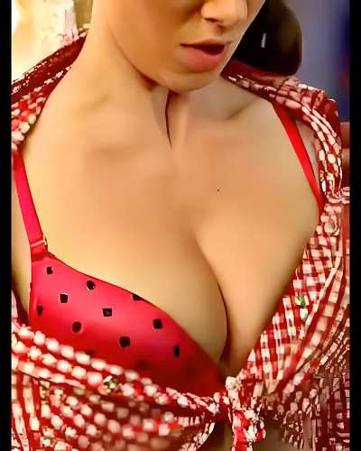 Alison Brie