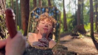 who wants a tboy blowjob in the forest? 😏🪵