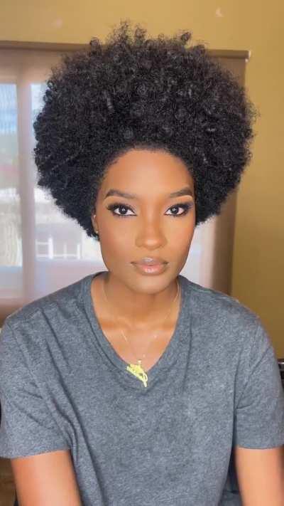 Davina Bennett (Miss Universe Jamaica 2017)