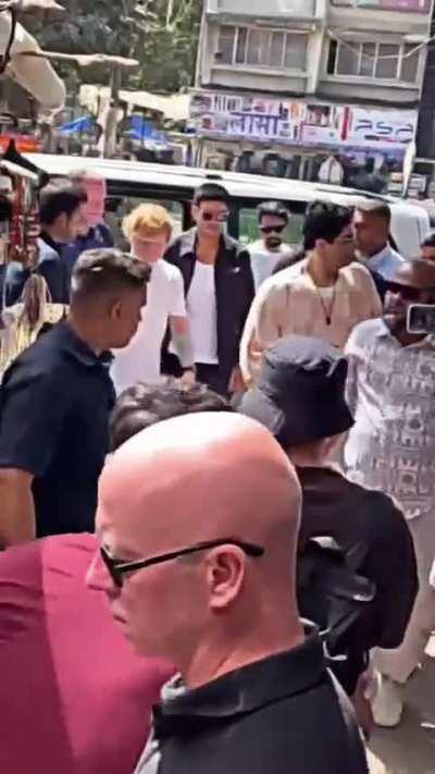 last thing i expected to see-gill with ed sheeran 💀