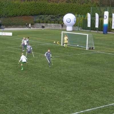 Perfect scissors kick