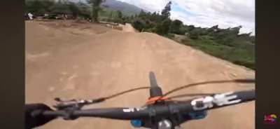 Beide werden von redbull gesponsert btw