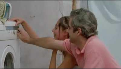 bayagi eski ama her izlenildiginde aynı etki