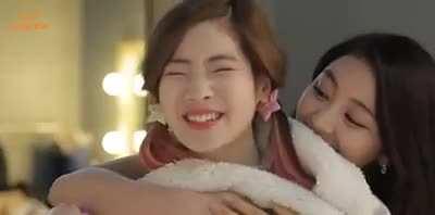 Dahyun is cute (ft. Jihyo)