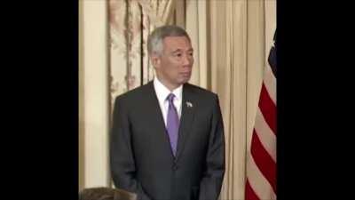 When you're slacking off at work and your boss suddenly appears behind you