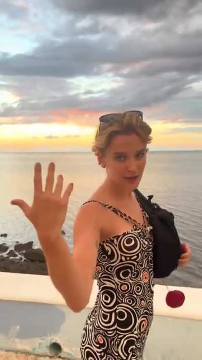 Pommelien Thijs - Track 14 Cassandra 🍎@tiktok