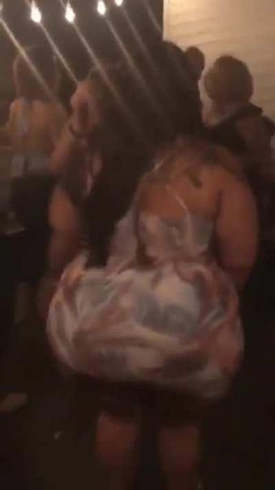 Johana’s big ass party 🎉🎈🎊