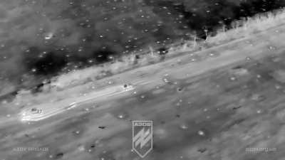 Overnight, a Ukrainian tank crew from the 95th Air Assault Brigade snuck forward and stole the Russian T-72B3 equipped with a massive drone jammer.

The tank is now in Ukrainian possession.