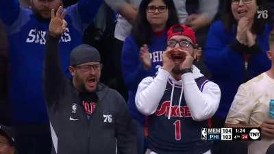 [Highlight] Harden hits clutch stepback 3 over the double team