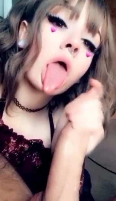 Slutty ahegao girl strokes you off ☺️😉 I fixed the link to this (sound on)