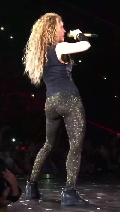 Shakira (Slowmo Edit)