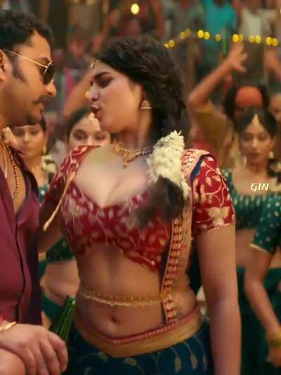 So boys why aren't we talking about this thick cow being gangfucked in the south indian film industry? This mulli gutterslut Ayesha randi Khan is a proper milk tanker cumrag. 22yrs old and getting buttfucked regularly by men twice and thrice her age