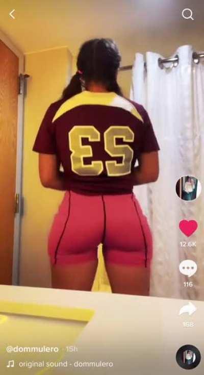 🤤🤤 let’s revive this sub