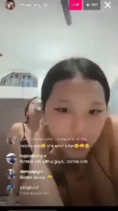 Nip slip live 🤣🍒