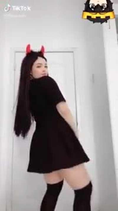 [NSFW] Compilación de Nalgóticas de Tik Tok