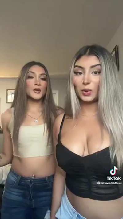 She knows what’s she’s doing🙈