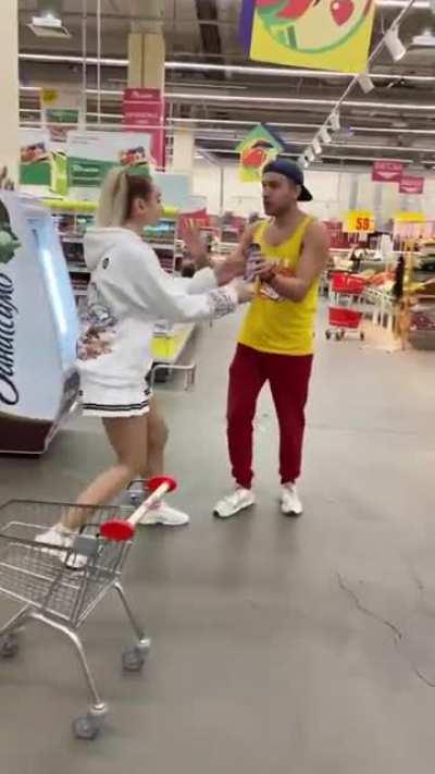 #pray4BugworkoutRussia