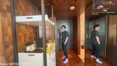 Cinna getting ready for streamer awards- December 2025