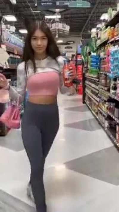 Teenager treats shopping aisle as runway