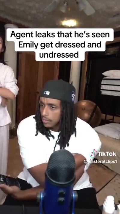 Agent confirms he has seen Emily undressed