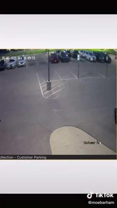 Someone stole a Jeep Cherokee Trackhawk right out of a dealership