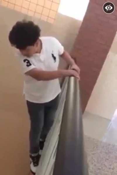 dumb kid breaks his ankle