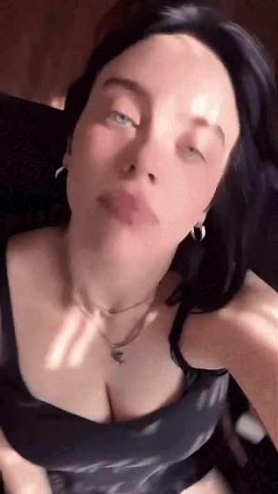 I’m feeling like jerking to Billie Ellish and her huge tits today