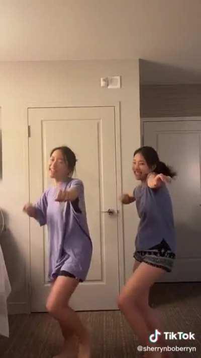 Korean cuties barefoot