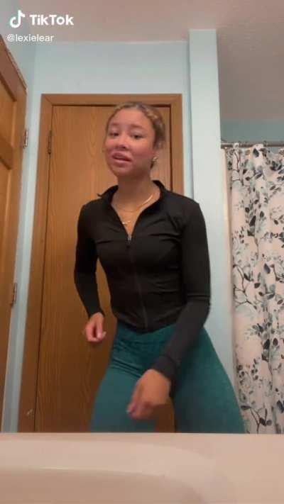 Back when Lexie wasn't shy of showing off that booty