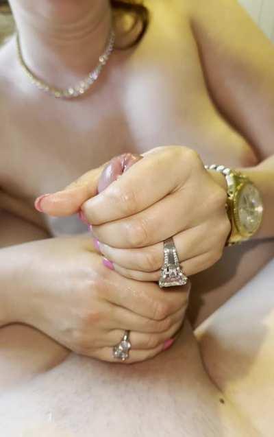 Such a massive cumshot today omg