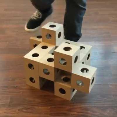 This hinge device breaks my brain