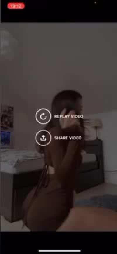 Got a discord server for her content and some other models. Link in comments!!