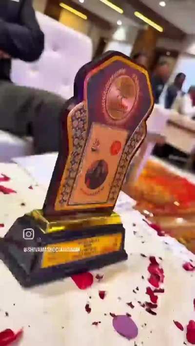 folks — is this yet another MLM/pyramid scheme?