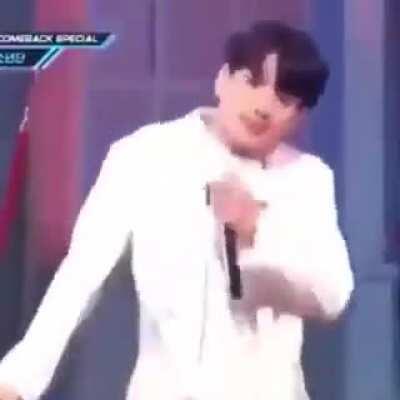 (meme e div.) estamos recrutando pessoas para um grupo anti armys, '-' qm ai quer entrar, chama pv (n sei direito se dá pra mandar msg no reddit ._.)