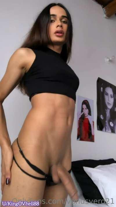 Cutie with a thick boner shoots a load