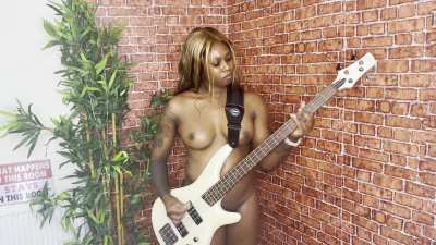 Muse - Bass Cover - Time is Running Out