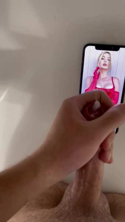 Wersow zalana 40 upvotes i robię następną osobę którą chcecie , piszczcie w kom