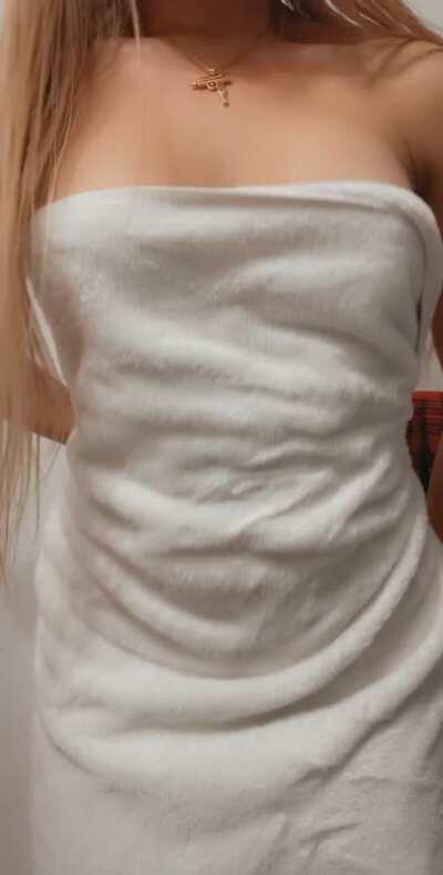 Wait until I drop my towel ;)