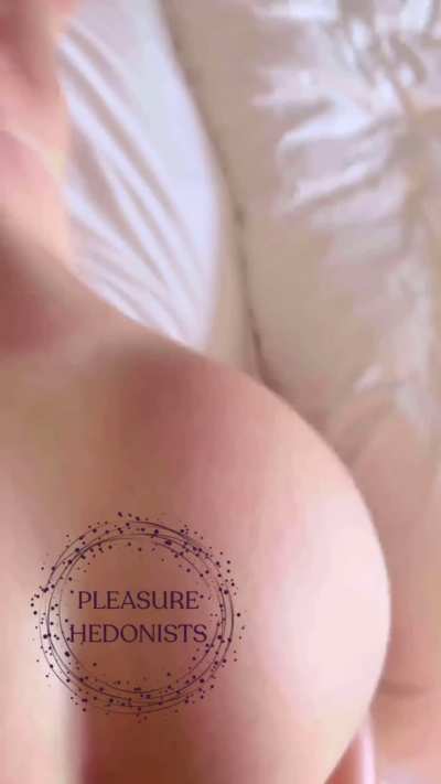 Close up doggy sex with buttplug in her ass