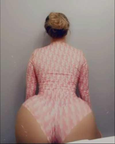 If you wanna see some real ass baby here’s your chance 💗
