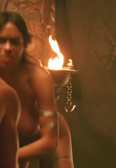 Rosario Dawson 