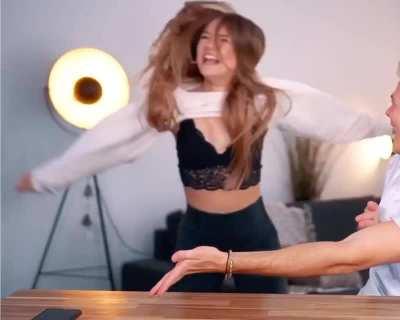 Aus dem Video: „2 IDIOTEN TESTEN DUMME KINDER EXPERIMENTE...“