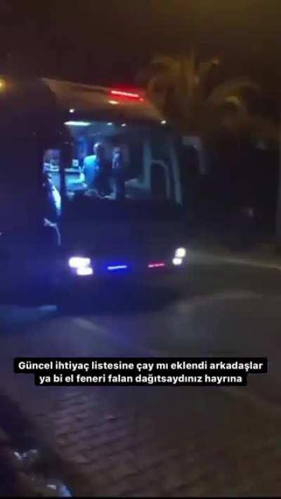 YA BU NE MARTI MI YEMLİYOR AMK